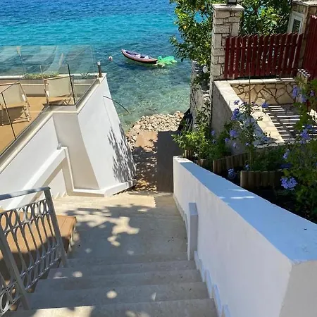 Greek House Complex A7